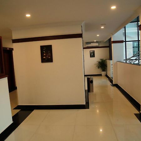 Hotel Savera Park Thrissur Экстерьер фото